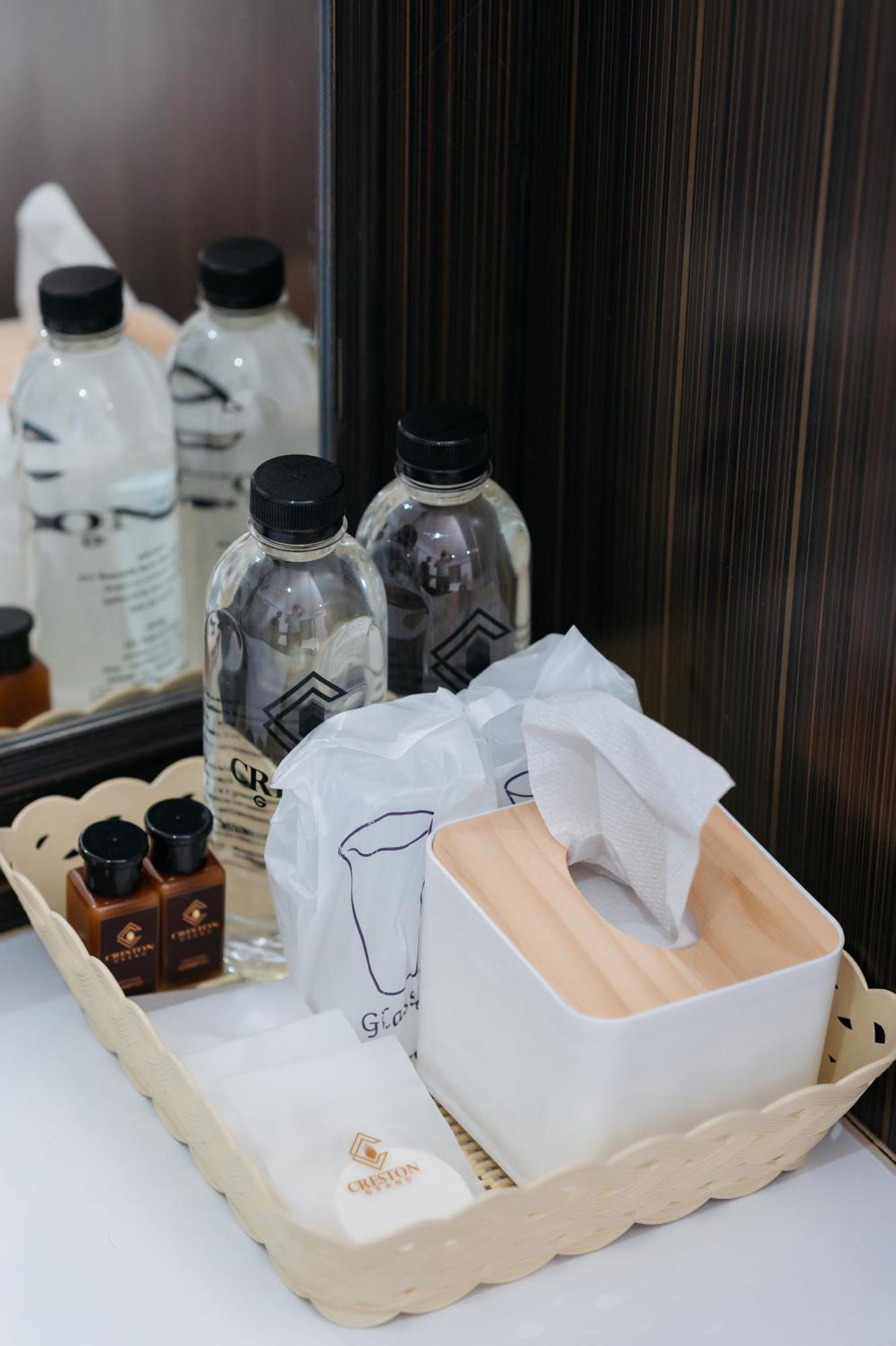 克雷斯顿大酒店 素攀武里 外观 照片